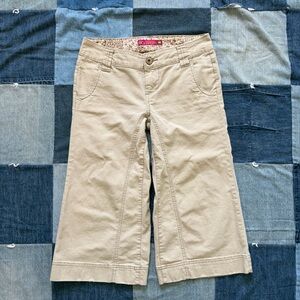 SO 2000s capri pants wide leg tan size 3 low rise vintage